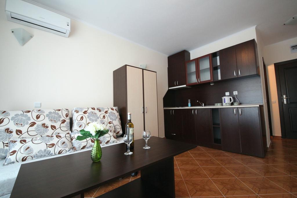 Saint Elena Apartcomplex Солнечный берег Экстерьер фото